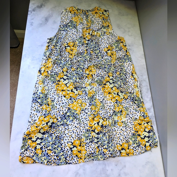 Loft Sundress / Loft Floral Print Dress / Loft Floral Swing Dress - Picture 4 of 10